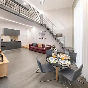 Three Toledo Apartment Neapel